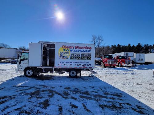 Clean Machine Washing Trucks