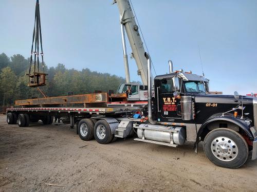Crane Loading Steel (1)